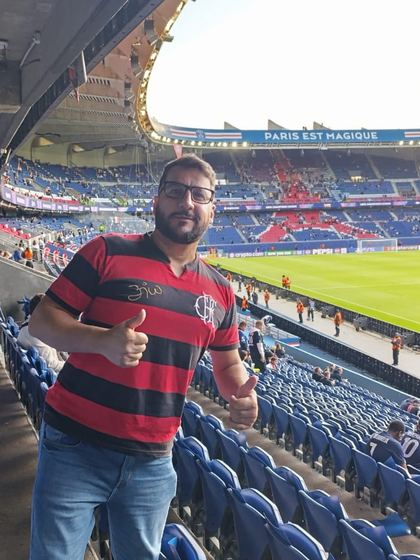 Cliente da Footravel no estádio