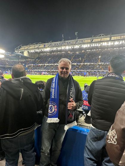 Cliente da Footravel no estádio